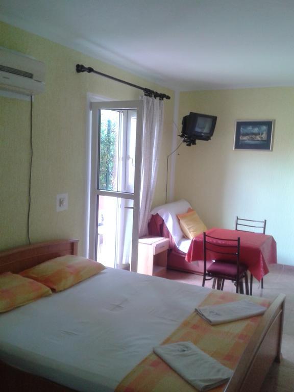 Guesthouse Lautasevic Petrovac Dış mekan fotoğraf