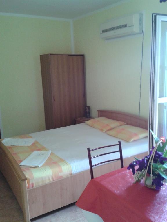 Guesthouse Lautasevic Petrovac Dış mekan fotoğraf